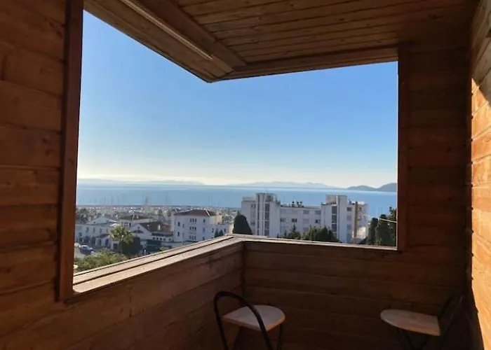 Les Mimosas * Le Lavandou