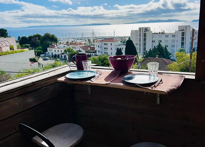 Les Mimosas בקתה